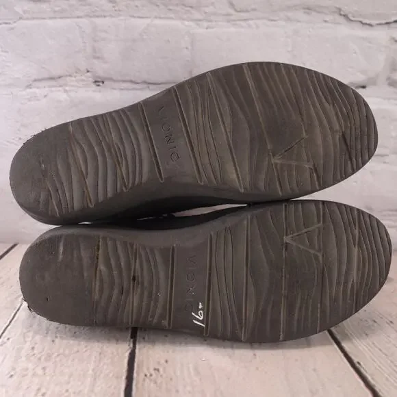 Vionic Women's Size 6 Water Resistant Bootie Comfort Zip Side Boot #242 - Picture 8 of 12